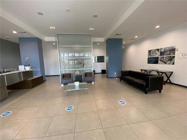 Building Photo - 7901 Hispanola Ave