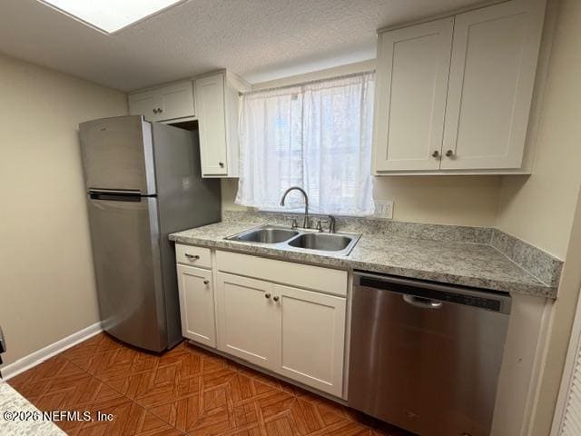 Building Photo - 5627 Pinebay Cir S