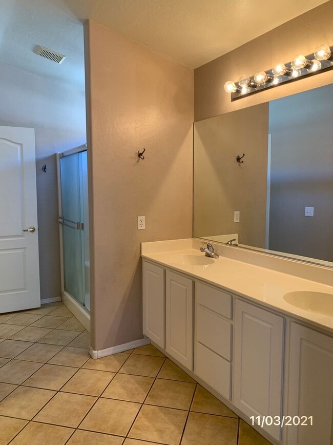 Building Photo - MOVE IN SPECIAL -  HOUSE - VERDE SANTA FE ...
