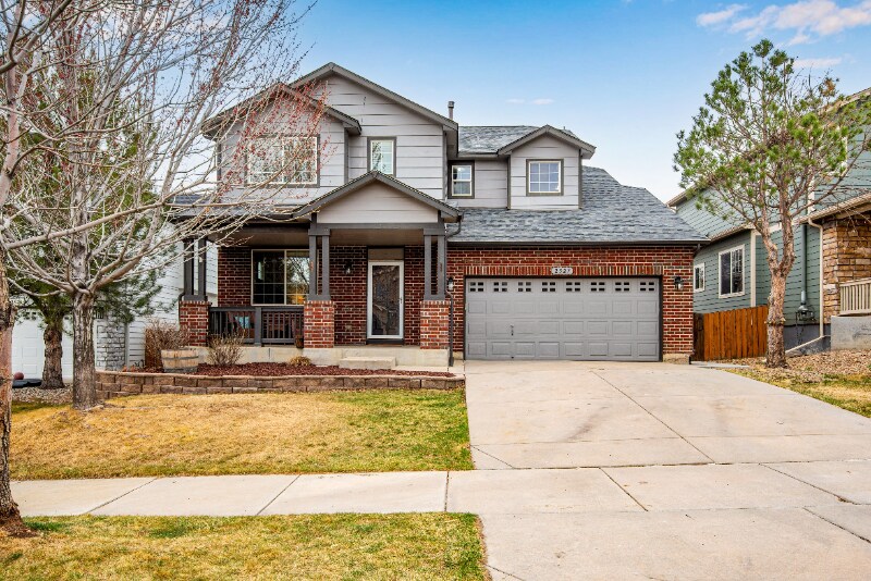 Building Photo - 2327 Dogwood Cir