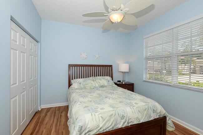 Building Photo - 421 Sunview Way