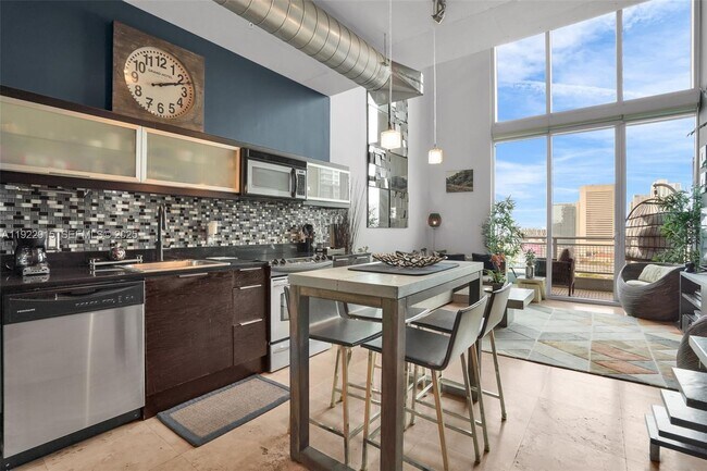 Building Photo - 690 SW 1st Ct