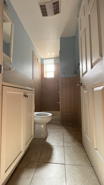 Building Photo - 1444 S 7th St