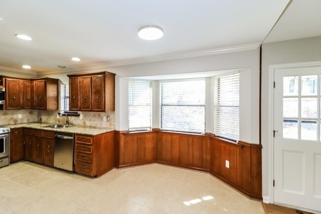 Building Photo - 16 Turtle Creek Ct