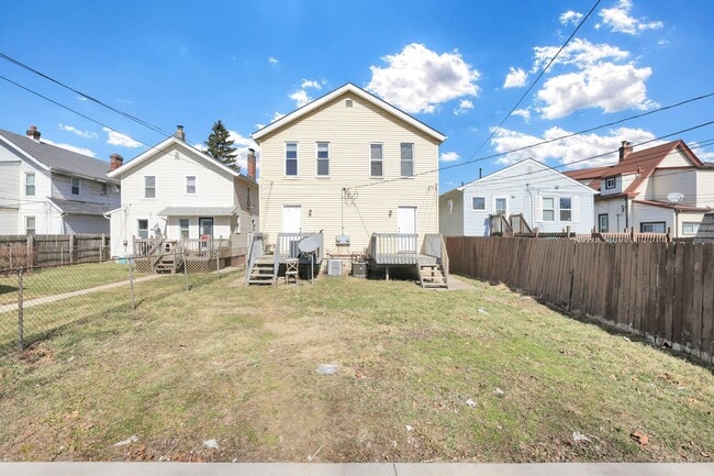 Building Photo - 791-793 E Starr Ave