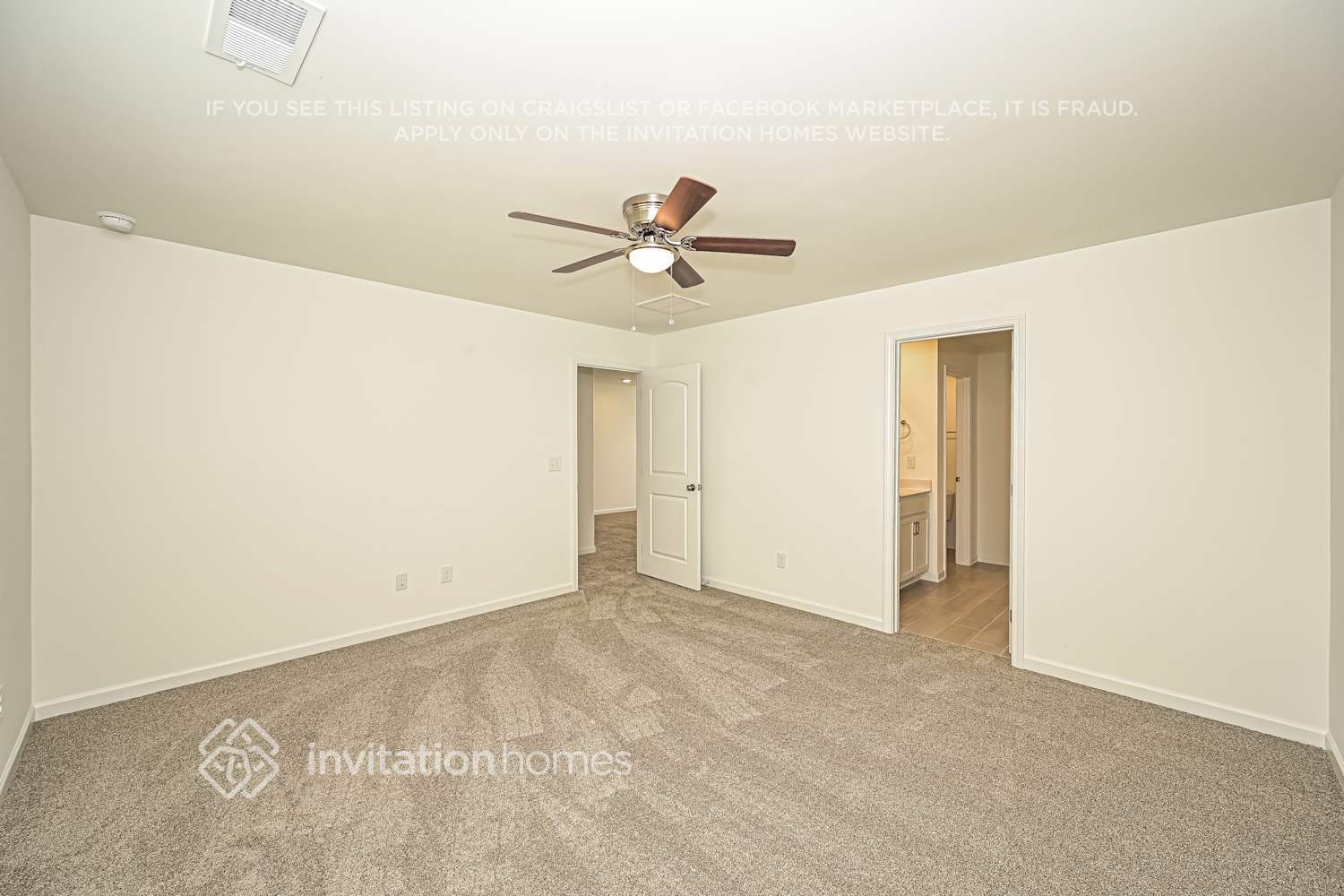 Building Photo - 208 E Millbrook Dr