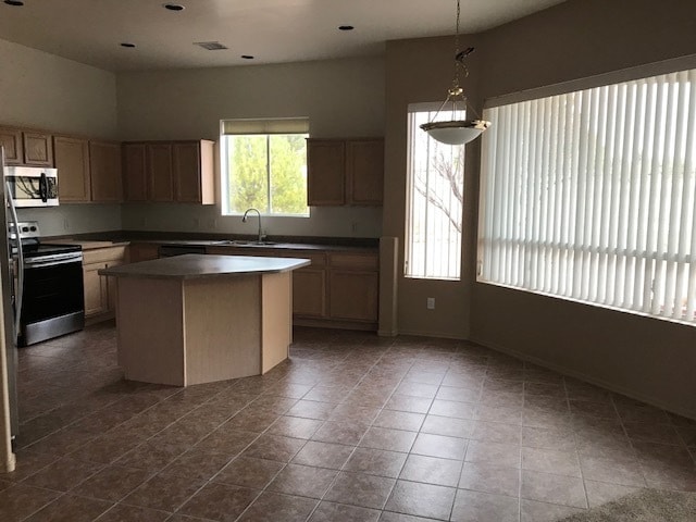 Building Photo - Gated 55+ Community On the Golf Course In Verde Santa Fe, Contact Property Pros Property Manageme...