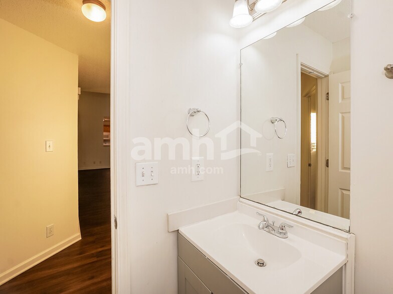 Building Photo - 3823 Angelise Ln