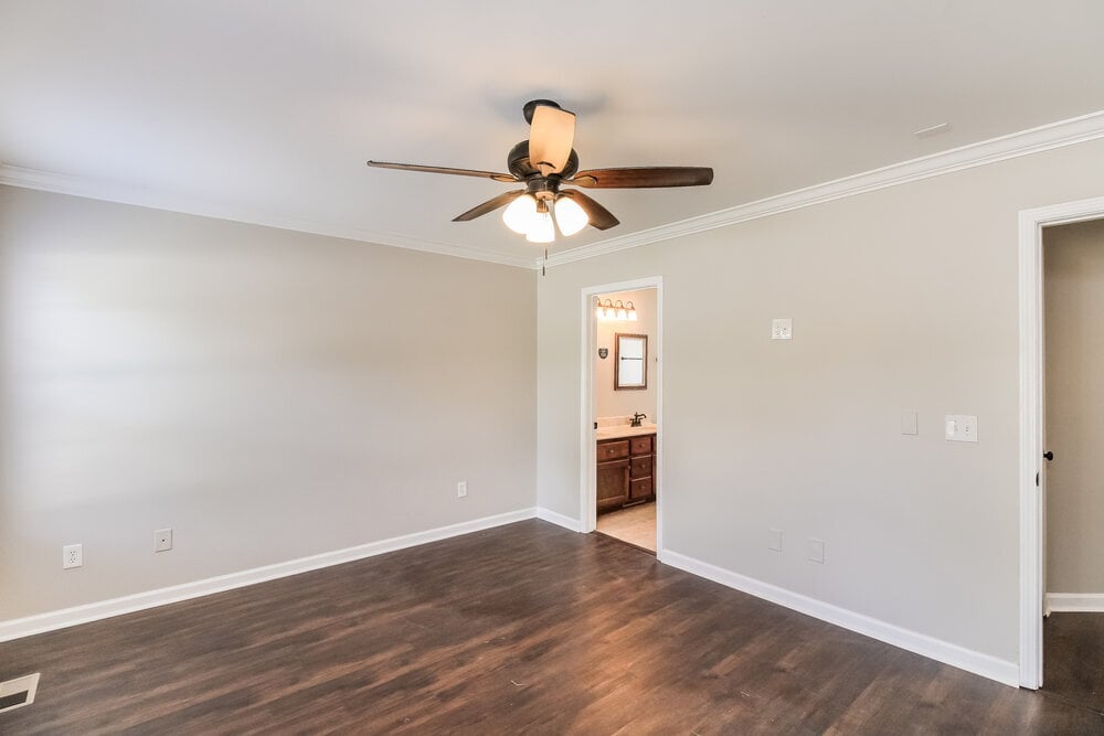 Building Photo - 3418 Leslie Ln