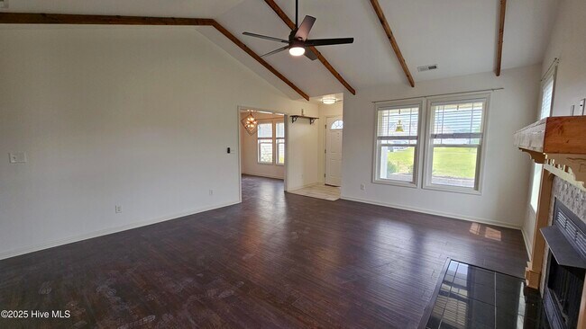 Building Photo - 111 Gobblers Way