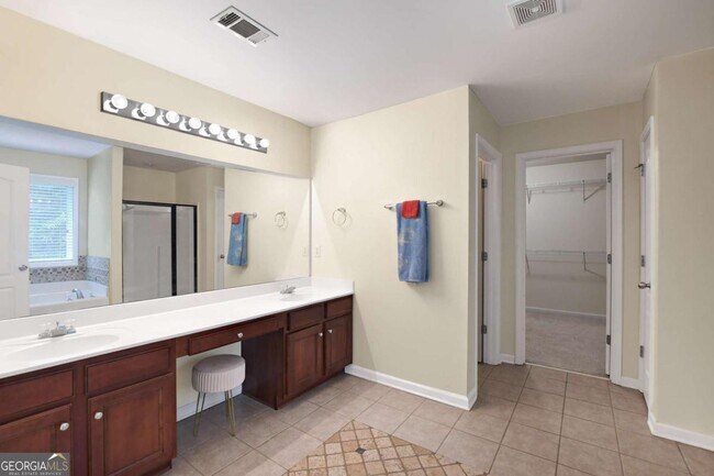 Building Photo - 5296 Lexmark Cir