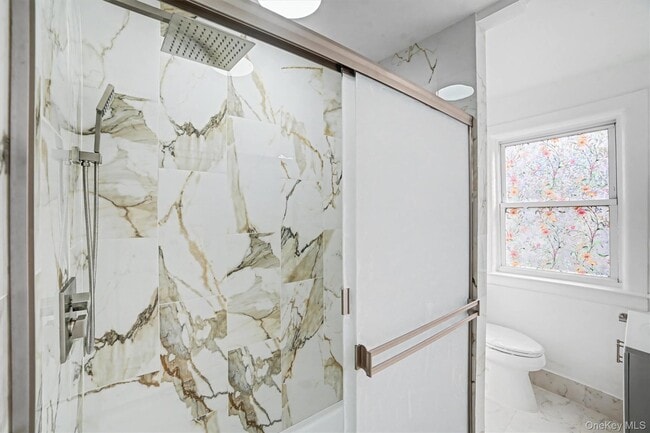 Building Photo - 156 Beech St