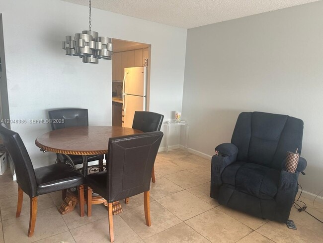 Building Photo - 18041 Biscayne Blvd