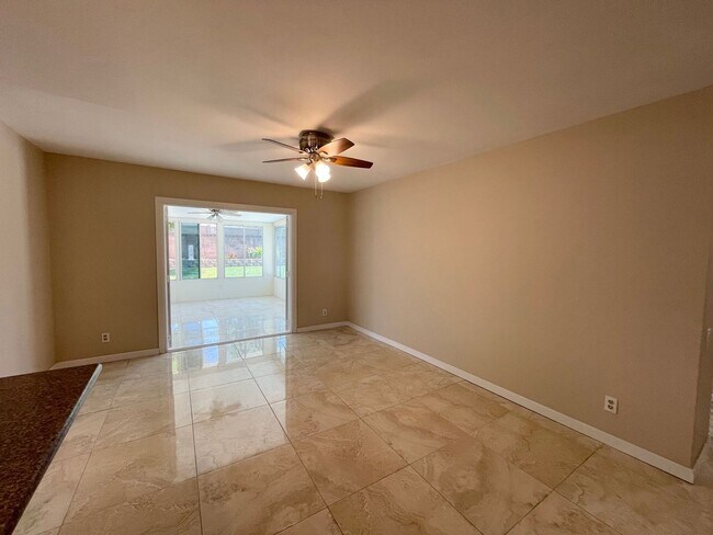 Building Photo - Stunning 4+2 West Hills Home Completely Redone!