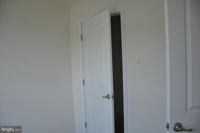 Building Photo - 905 Susan Cir