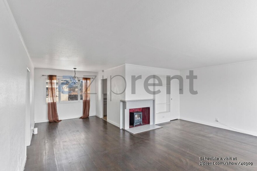 Building Photo - 1257 77th Ave