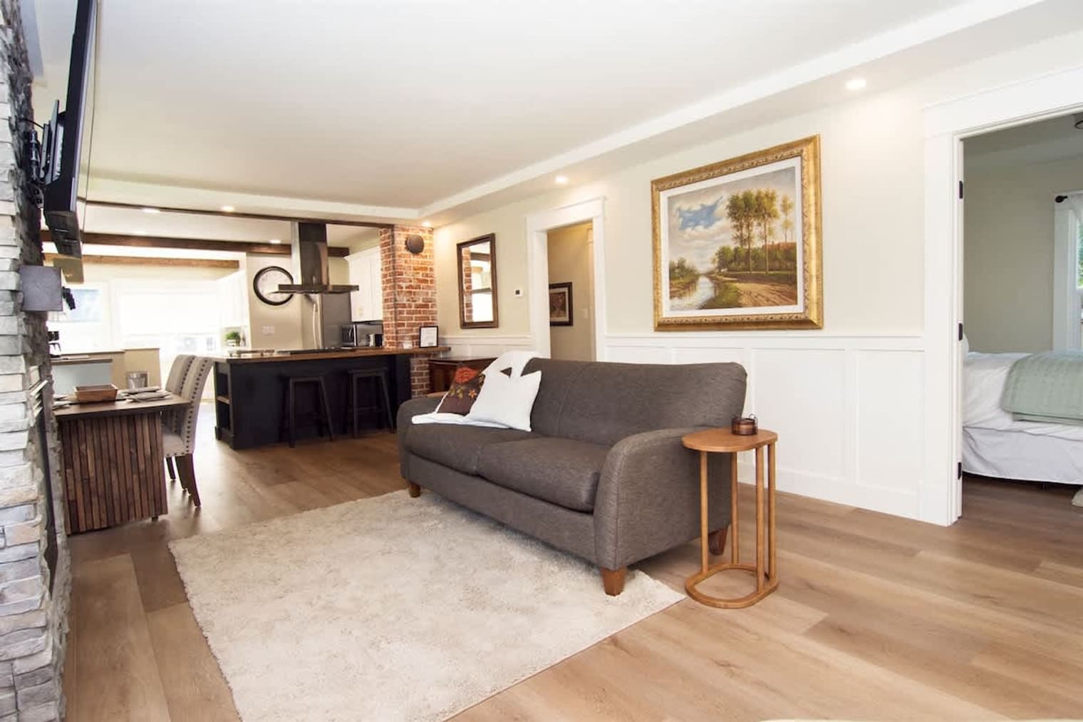 Building Photo - 1924 Cleveland Blvd