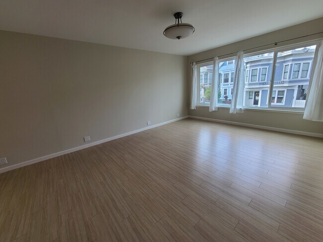 Building Photo - 1400 Castro St