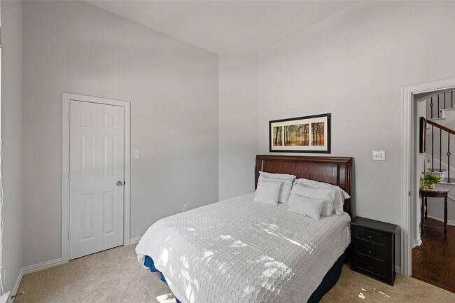 Building Photo - 12381 Bethel Dr