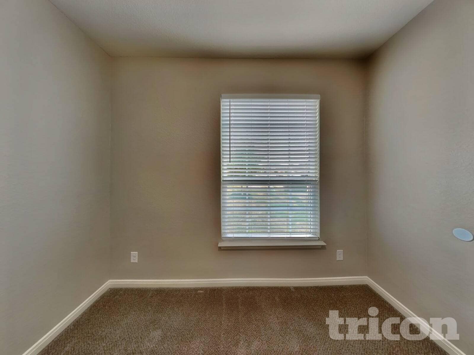 Building Photo - 6357 Hibiscus