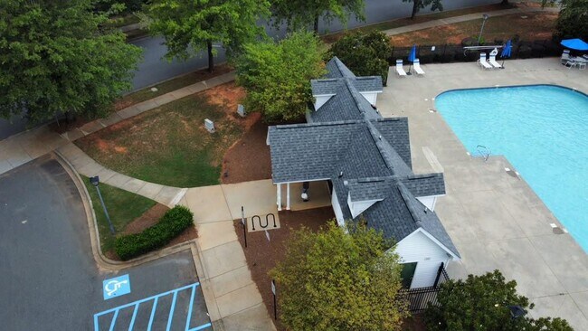 Building Photo - 10131 Ballyclare Ct