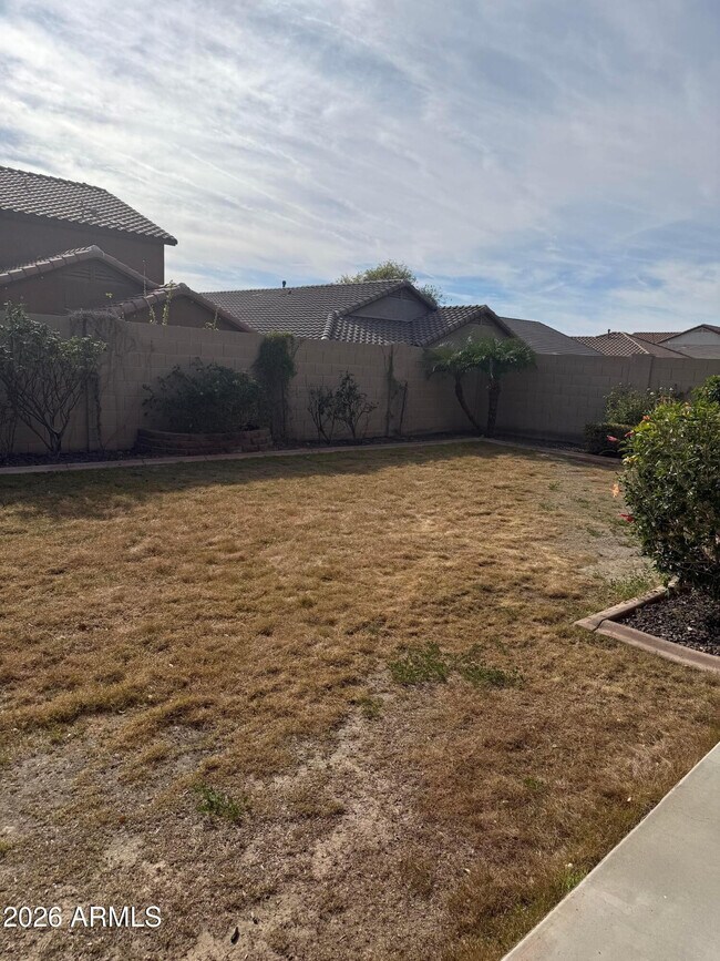 Building Photo - 10743 W Desert Elm Ln