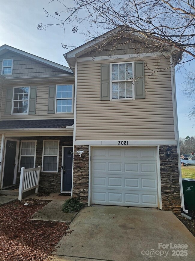 Primary Photo - 3061 Hubbard Rd