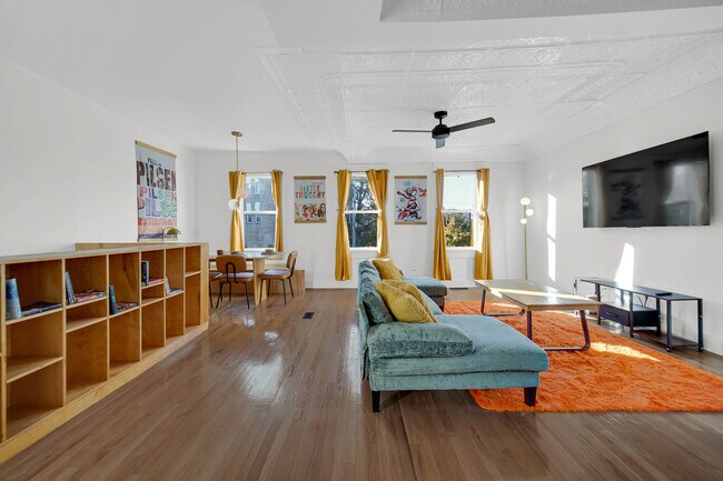 Building Photo - 1510 W Cullerton St