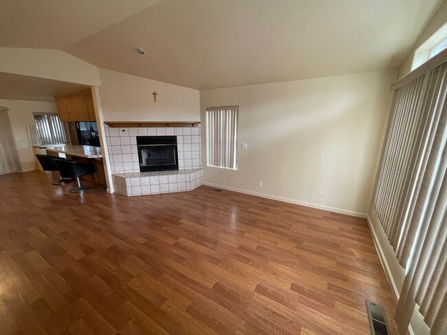 Building Photo - Magalia 3 bedroom 2 bath home, attached garage, low maintenance yard, california room