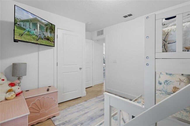 Building Photo - 27 Mala Compra Rd