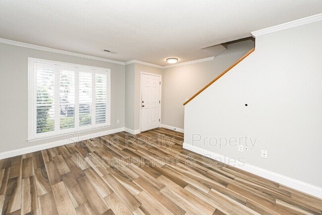 Building Photo - 252 Howle Ave