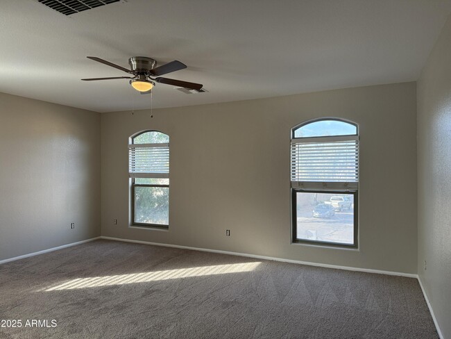 Building Photo - 29252 N Rosewood Dr