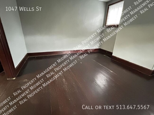 Building Photo - 1047 Wells St