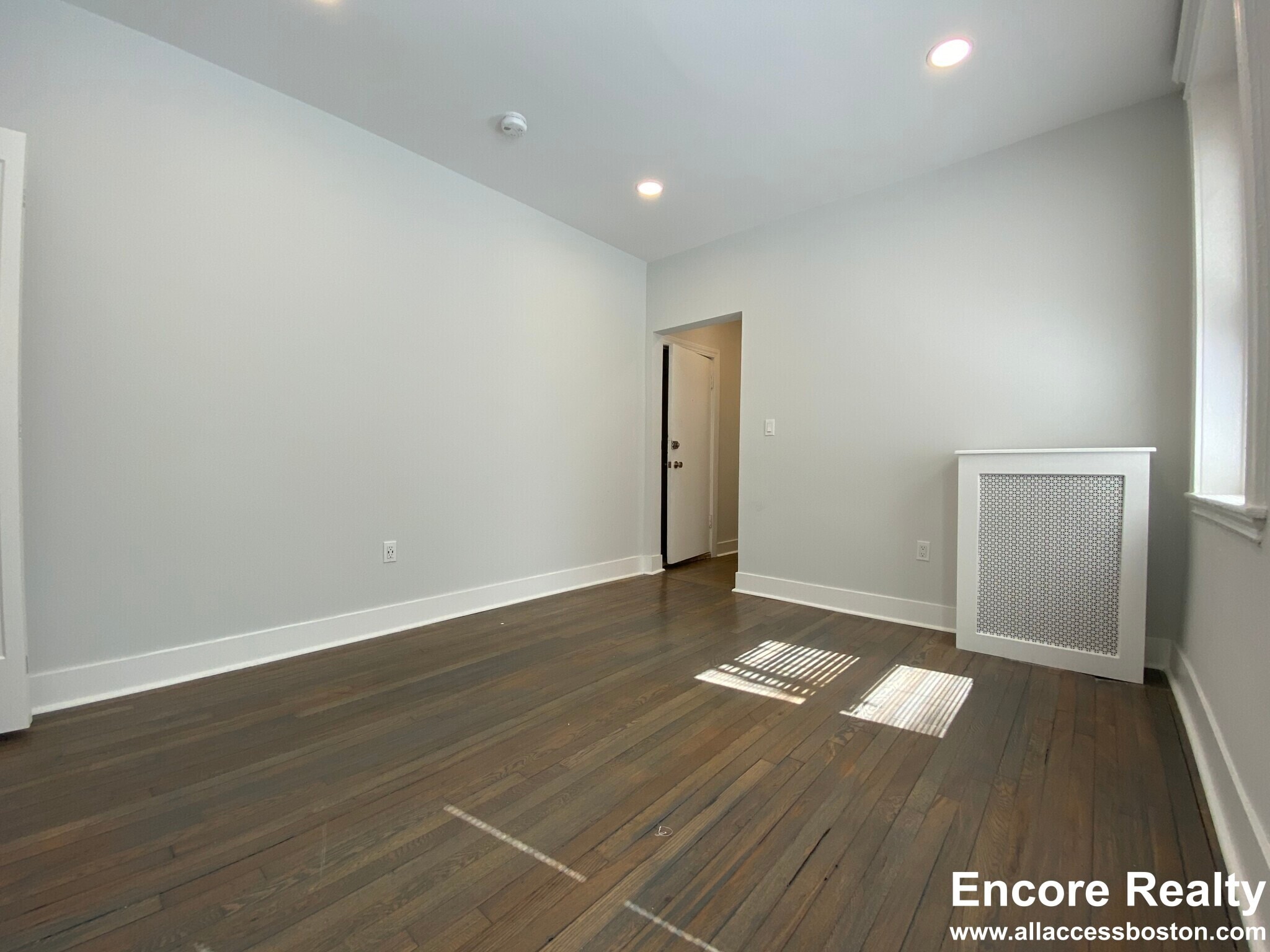 Building Photo - 110 Park St