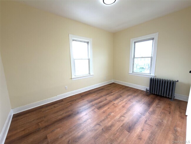 Building Photo - 302 W Hudson St