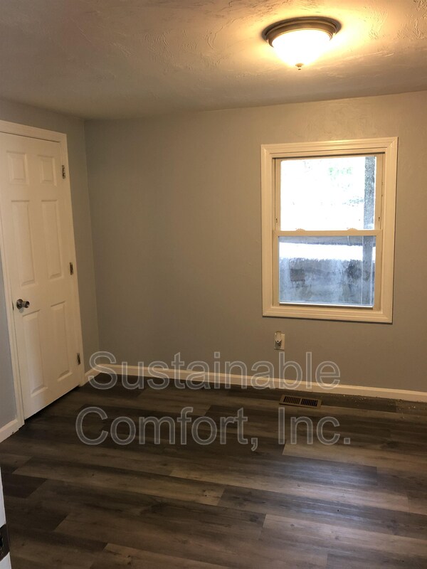 Building Photo - 6 Milton St