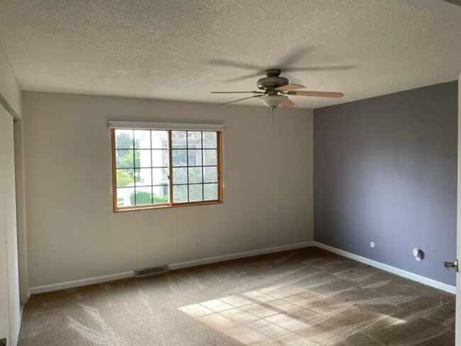 Building Photo - Spacious Townhome in Arvada