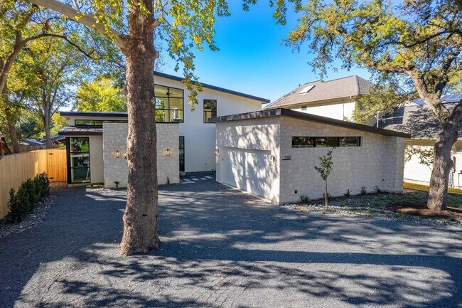 Building Photo - 5512 Shoalwood Ave