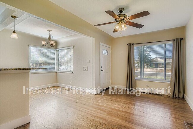 Building Photo - 2400 Pontiac St