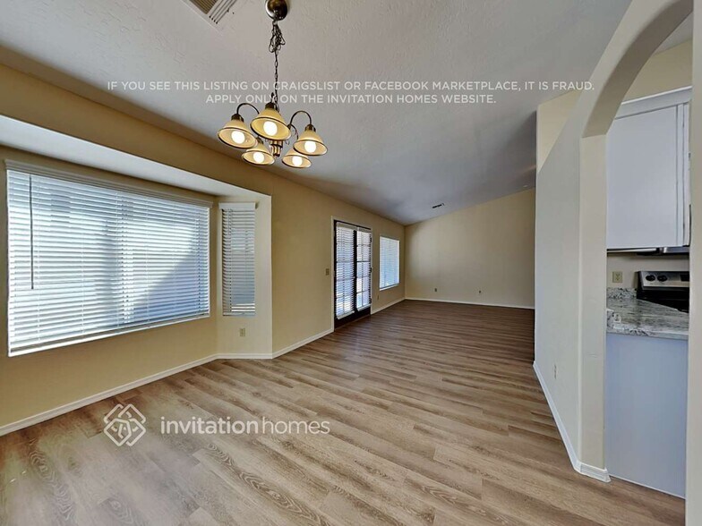 Building Photo - 5915 W Manzanita Ct