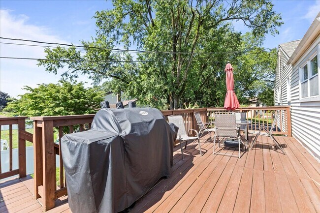 Building Photo - Beautiful Detached Home in Prime Salisbury...