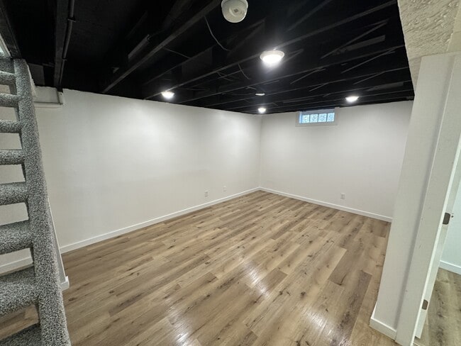 Building Photo - 505 E 23rd St