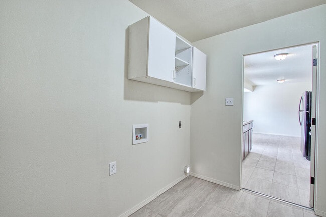 Building Photo - 10720 Mc Allen Pl