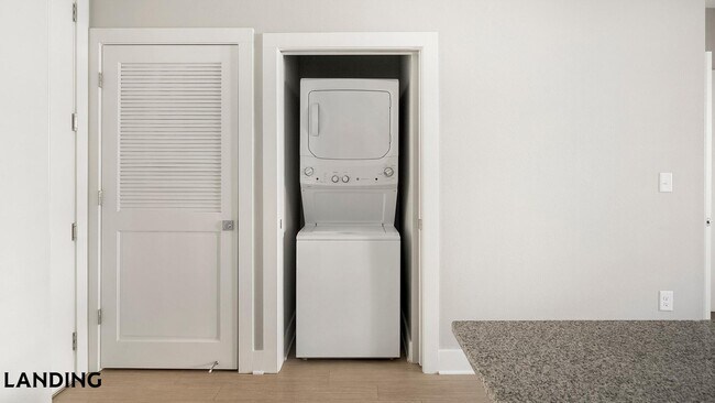 Building Photo - 15401 Chenal Pkwy