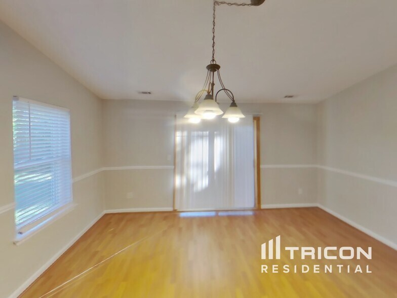 Building Photo - 1277 Collier Ln