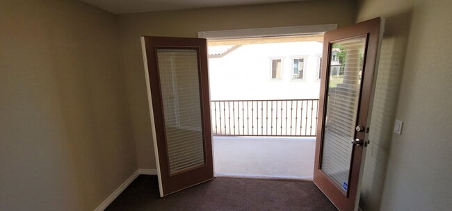 Building Photo - Beautiful Home in Summerlin