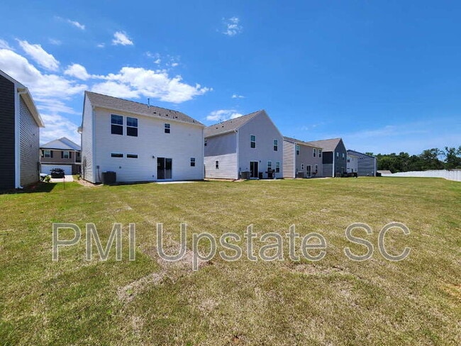 Building Photo - 6043 Willutuck Dr