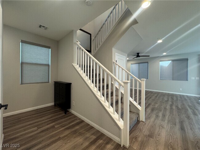 Building Photo - 8957 Eudora Ave