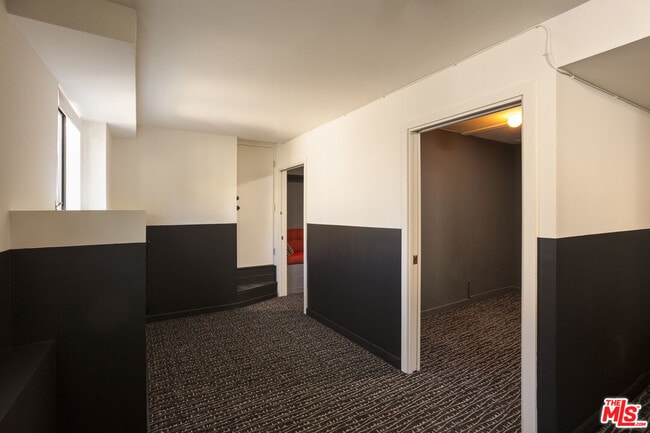 Building Photo - 2287 Glendale Blvd