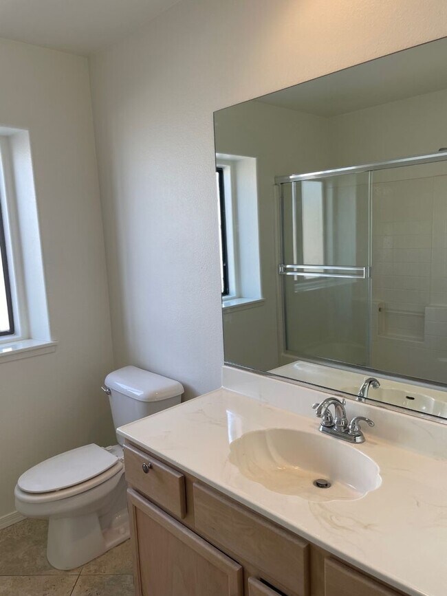 Building Photo - Coming Soon! DO NOT DISTURB TENANTS!